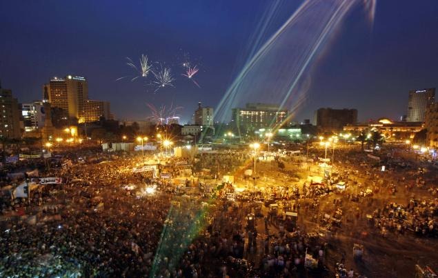 Egyptian protesters fill Tahrir Square in Cairo