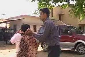 Woman beaten up 02
