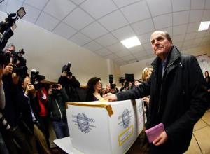 సెంటర్-లెఫ్ట్ కూటమి నాయకుడు లుయీగి బెర్సాని