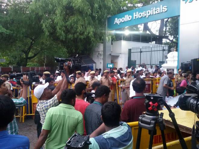 jayalalitha-critical